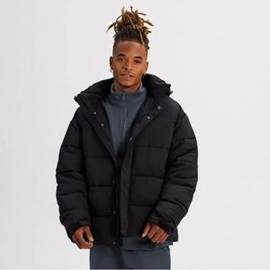 NWT Girlfriend Collective Black Relaxed Fit Recycled Puffer